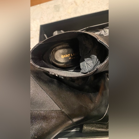 Saint Laurent Caviar Leather Black Ankle Boots 🖤 - Picture 5 of 7